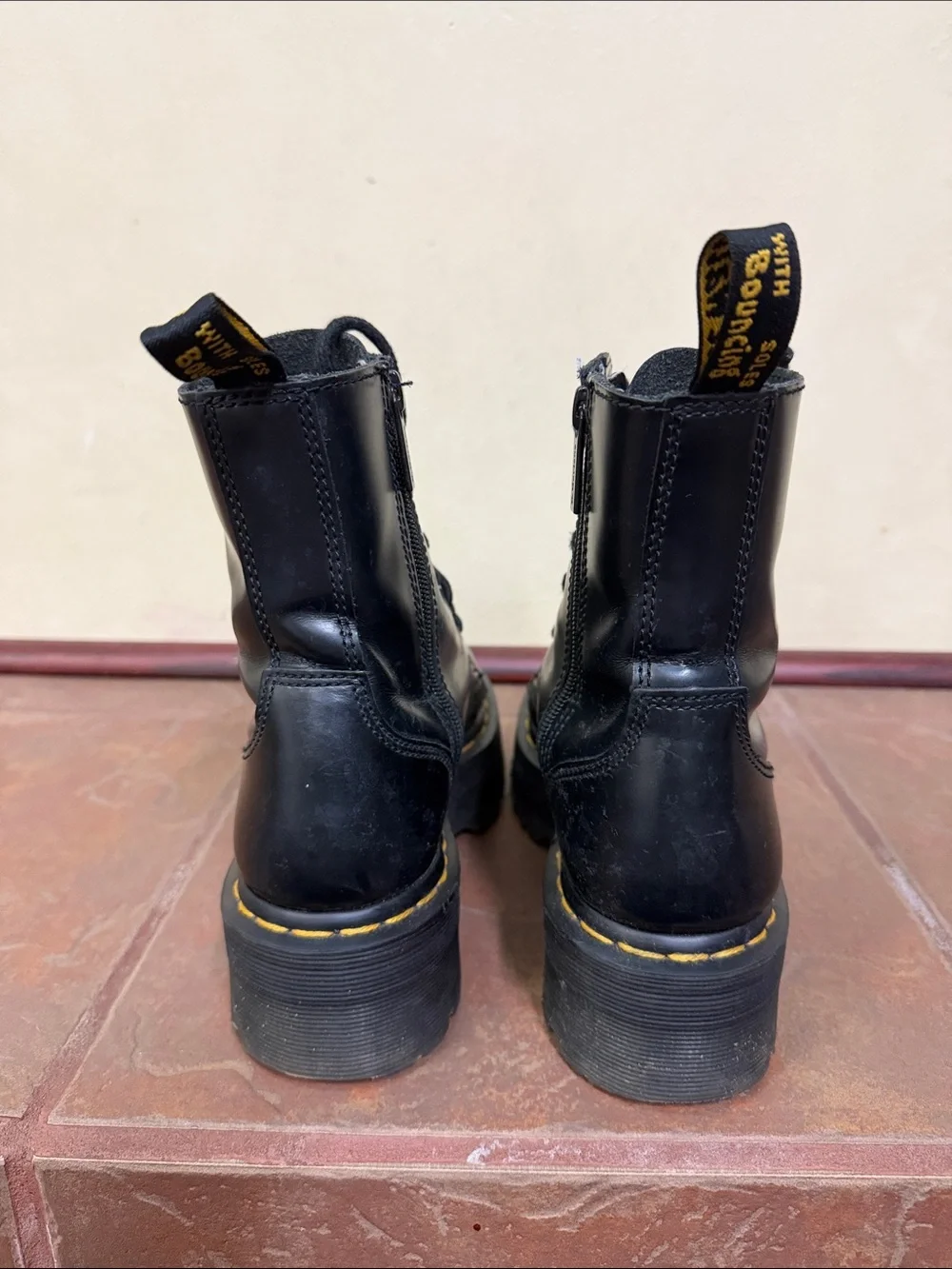 Dr. Martens JADON BOOT SMOOTH LEATHER PLATFORMS - Picture 5 of 10